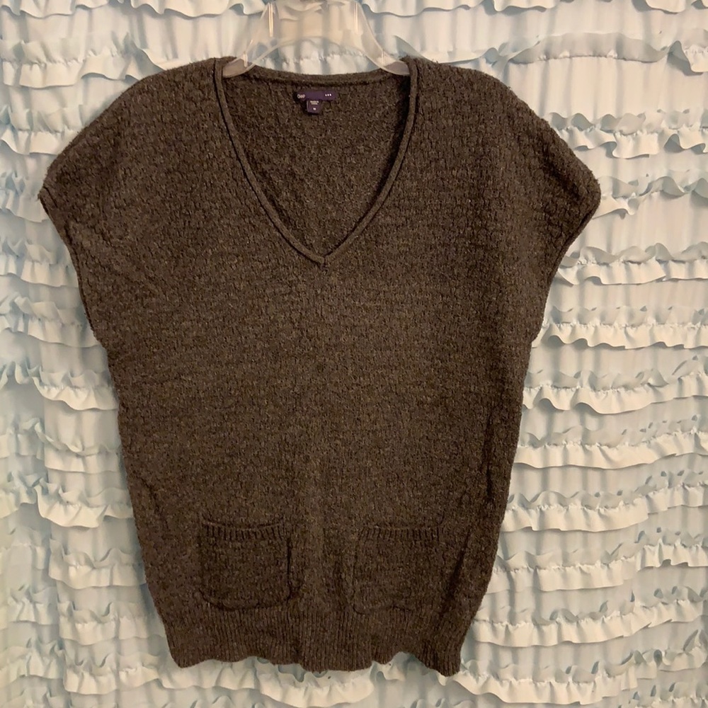 Women’s gray sweater vest size Medium. The GAP